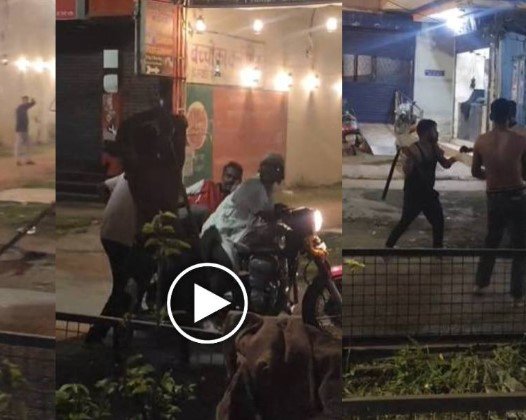 Bilaspur Crime: पैसों के विवाद में युवक की बेरहमी से पिटाई, बचाने आई पत्नी से भी मारपीट; VIDEO वायरल
