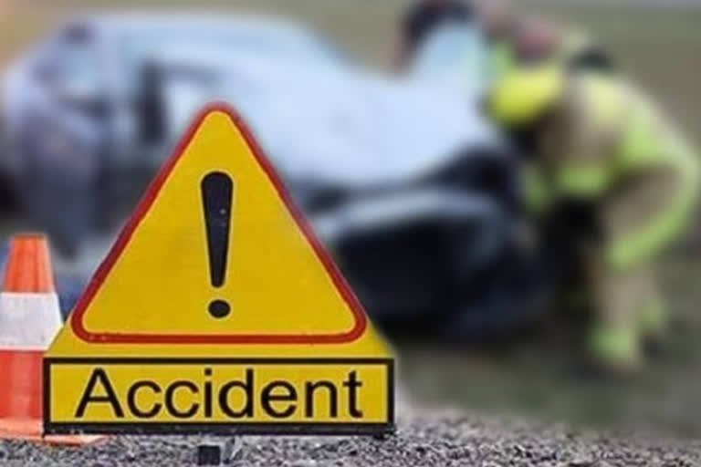 MP Road Accident: विदिशा में आधी रात तेज रफ्तार कार का कहर, 2 लोगों की मौत; बाइक और ऑटो को मारी टक्कर