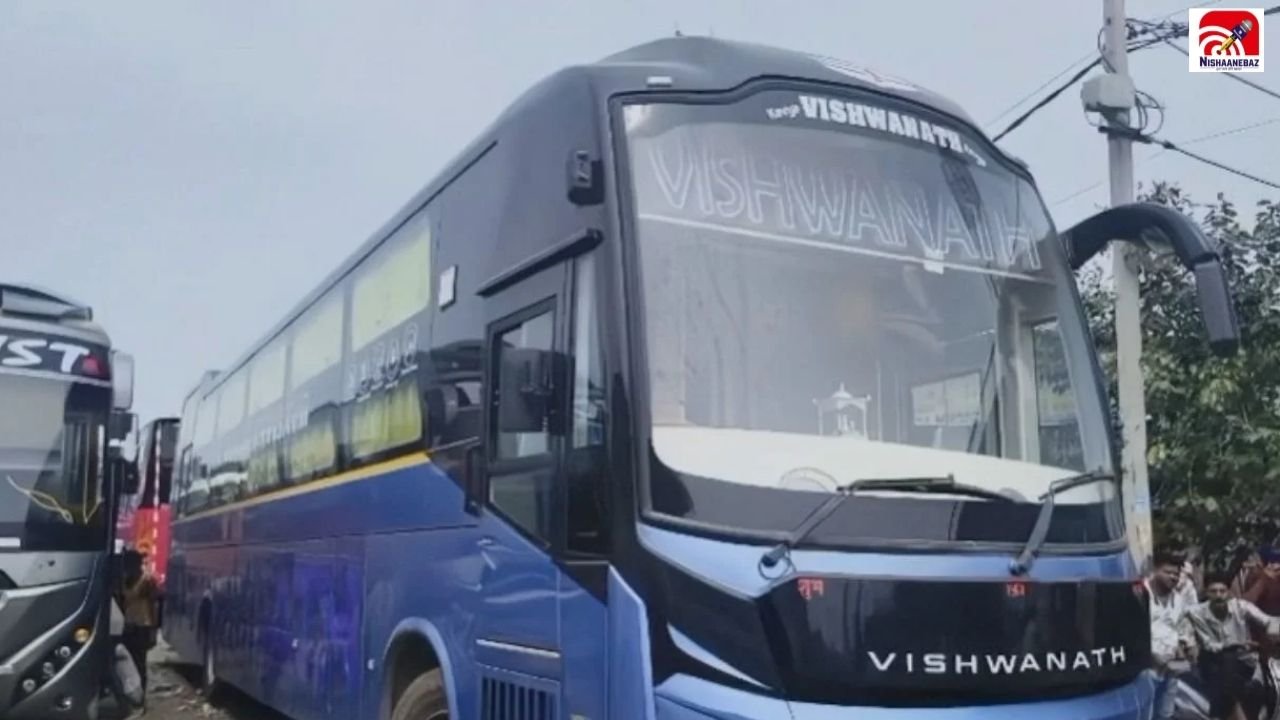 Delhi में फिर दरिंदगी! चलती स्लीपर बस में नाबालिग से गैंगरेप, ड्राइवर-कंडक्टर गिरफ्तार