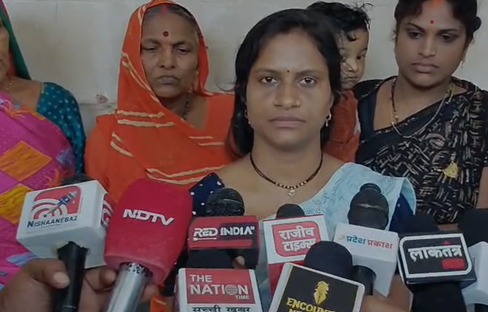 Indore Land Dispute: इंदौर में 7000 वर्गफीट पुश्तैनी जमीन पर कब्जे का आरोप, महिला ने जनसुनवाई में लगाई गुहार