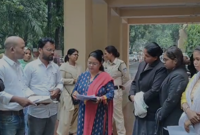 Jabalpur News: जबलपुर में आदिवासी उत्थान महासंघ की बड़ी मांग, बालाघाट में 21 बैगा बच्चों की मौत CBI जांच और रिक्त पद भरने को लेकर सौंपा ज्ञापन