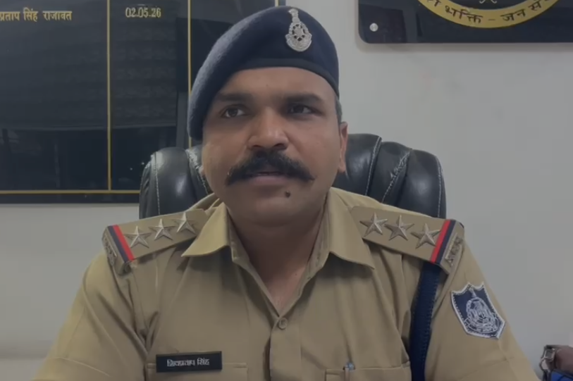 Bhind Police: मौत और जिंदगी के बीच था कुछ मिनट का फासला, भिंड पुलिस बनी देवदूत; ट्रेन आने से पहले युवक को पटरी से खींचकर बचाई जान