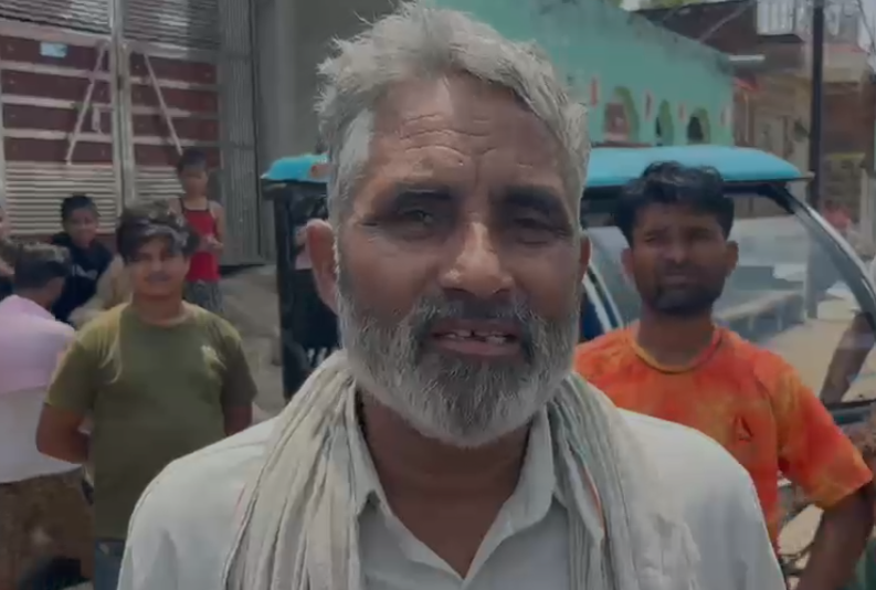 MP News: भिंड में बुजुर्ग के इलाज के पैसों पर जेबकतरे ने डाला हाथ, ब्लेड से जेब काटकर साढ़े 7 हजार उड़ाए; CCTV में कैद वारदात