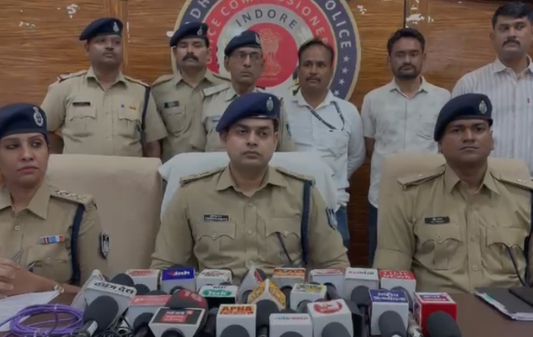 Indore Burglary Case: इंदौर में सूने मकान में नकबजनी का खुलासा, दो आरोपी गिरफ्तार; 25 लाख के सोने-चांदी के जेवर बरामद