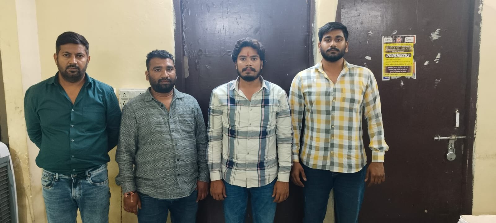 Indore News: कार लोन की बकाया किस्त को लेकर विवाद हिंसक, युवती के ऑफिस में घुसकर मारपीट; CCTV में कैद हुई घटना