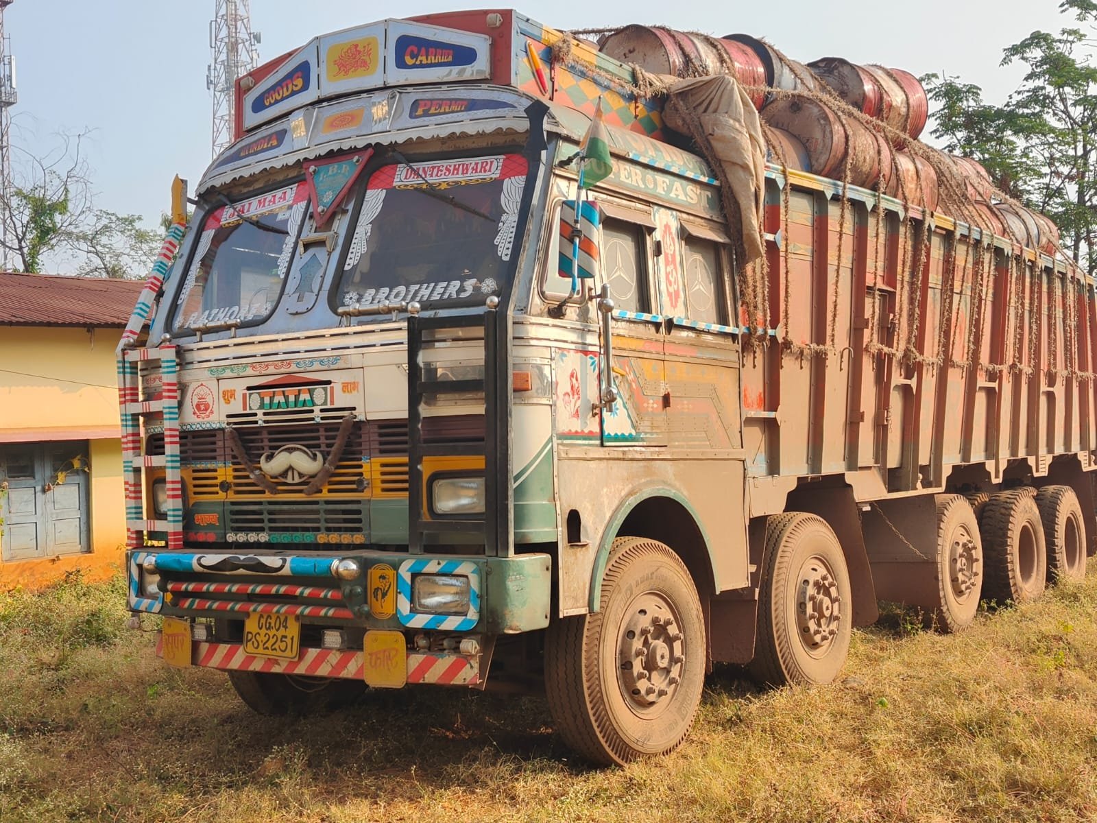 Bacheli NMDC Scrap Theft Investigation Fast-Tracked: बचेली NMDC में 12 लाख के स्क्रैप चोरी मामले में पुलिस की दबिश तेज: CISF जवान और NMDC कर्मचारी समेत 3 पर शिकंजा