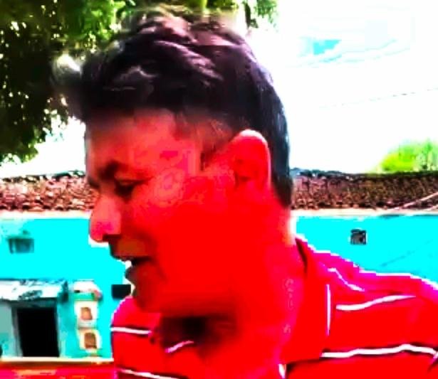 Tikamgarh Drunk Teacher Suspended Collector Action: नशे में धुत्त होकर स्कूल आने वाले शिक्षक पर कलेक्टर की गाज: बच्चों-पालकों से गाली-गलौज करने पर देवेंद्र श्रीवास्तव निलंबित