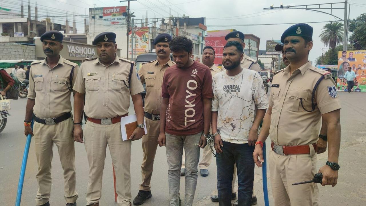 MP Crime: 55 हजार में खरीदी पिस्टल, कार में हथियार लेकर घूम रहे थे दो युवक; पुलिस ने दबोचा