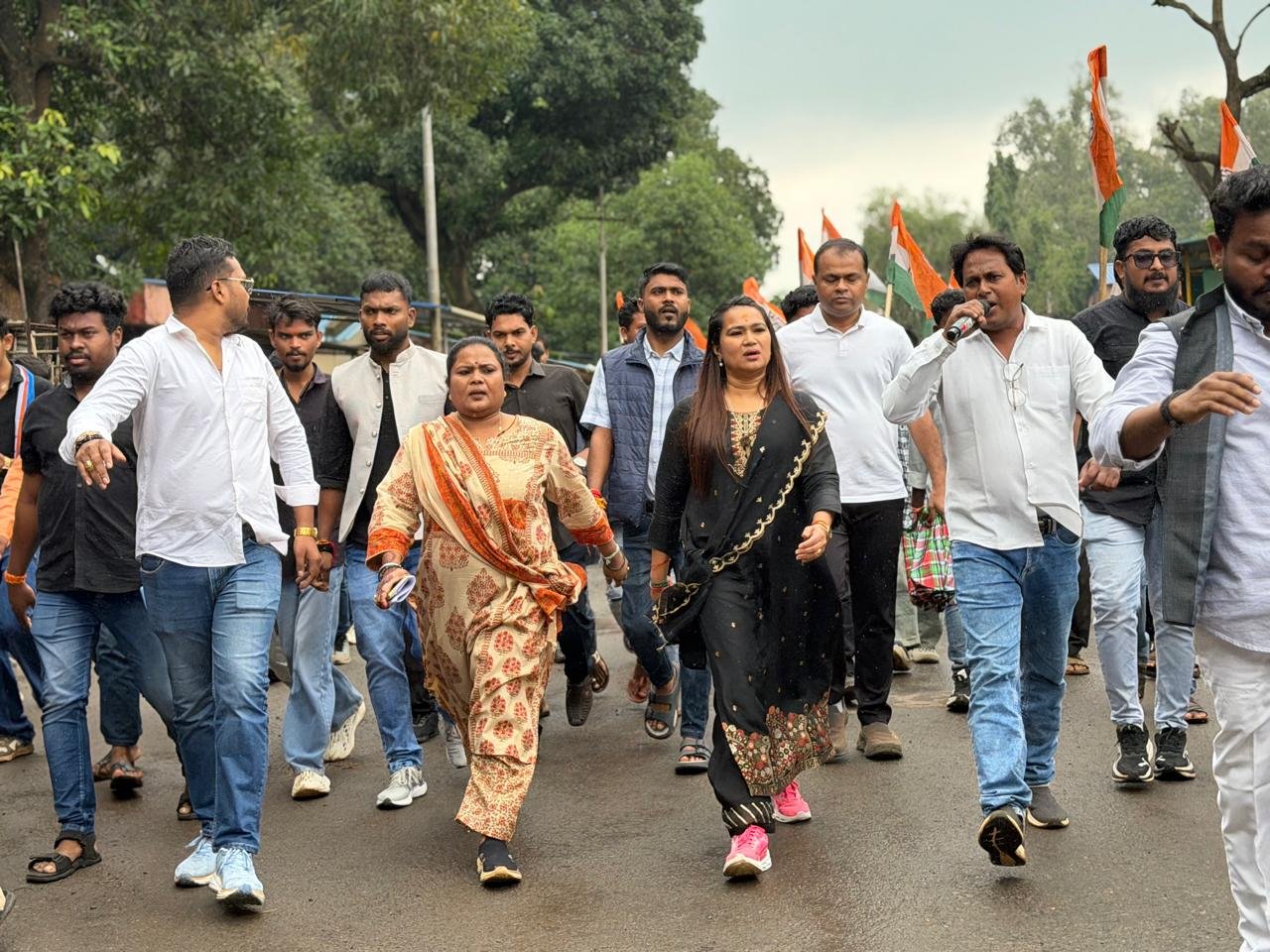 Congress Protest In Bacheli Against NMDC: बचेली में NMDC के खिलाफ कांग्रेस का बड़ा प्रदर्शन: भर्ती की मांग, प्रबंधन को 15 दिन का अल्टीमेटम