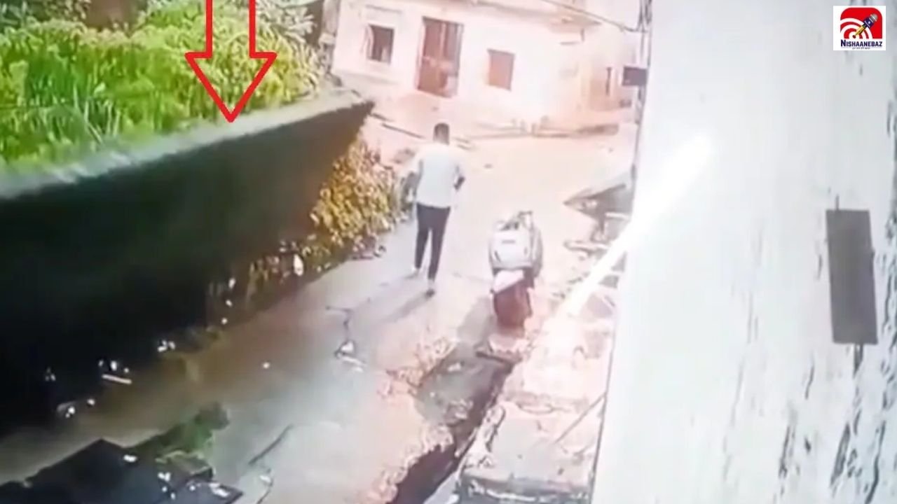 MP News: ‘जाको राखे साइयां…’ दतिया में युवक के निकलते ही ढह गई दीवार, बाल-बाल बची जान