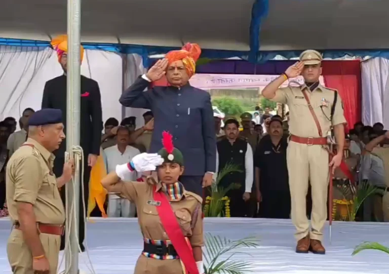 MP Independence Day 2026: भोपाल से लेकर हर जिले में शान से लहराया तिरंगा, मंत्रियों और कलेक्टरों ने किया ध्वजारोहण