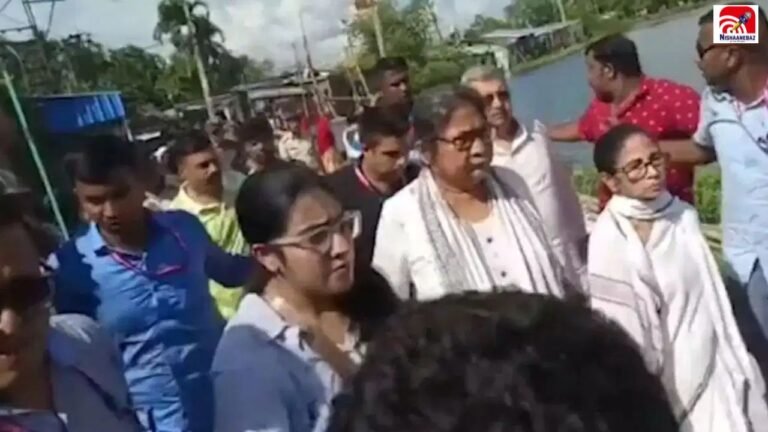 ममता बनर्जी की कार पर कीचड़, जूते और ईंट से जोरदार हमला! बोलीं पूर्व CM- ‘बंगाल गुंडों के हाथ में’