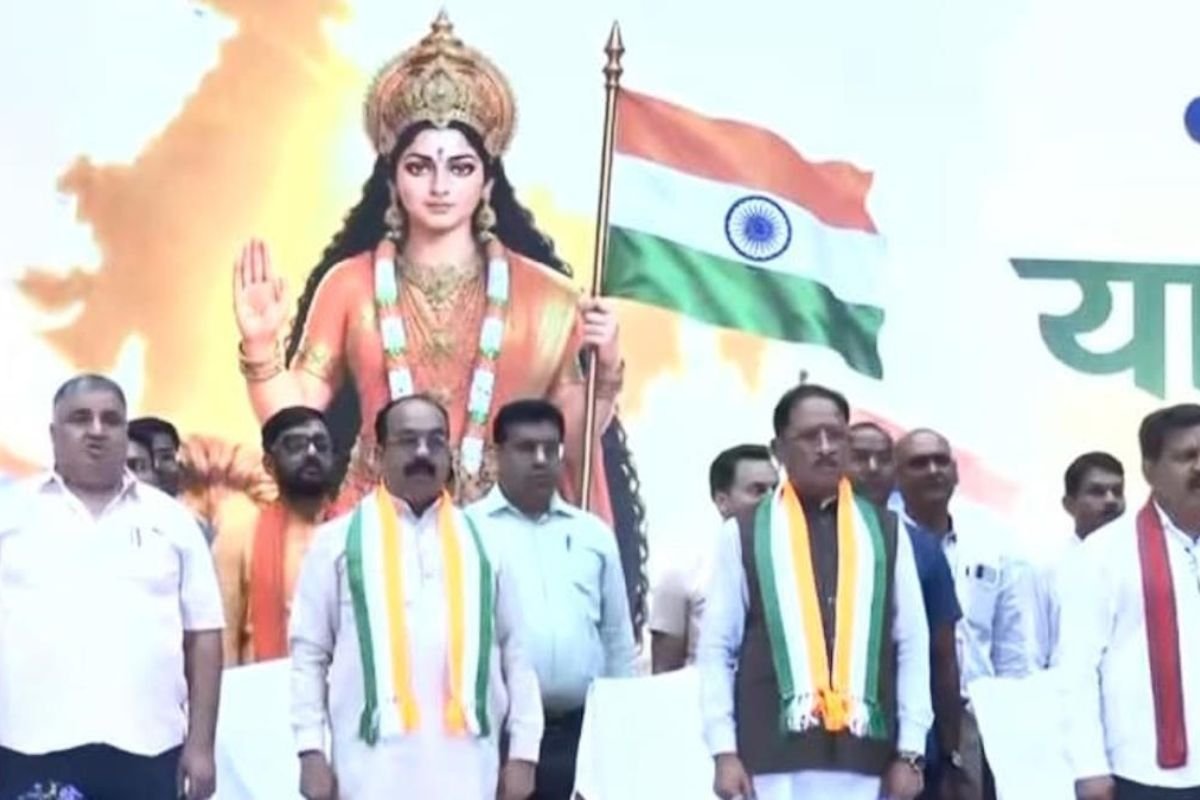 Har Ghar Tiranga Campaign Chhattisgarh: छत्तीसगढ़ में हर घर तिरंगा अभियान का भव्य आगाज, सीएम विष्णु देव साय ने रायपुर में दिखाई हरी झंडी