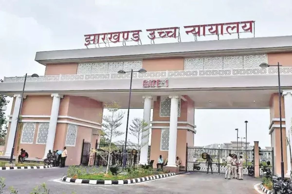 Jharkhand High Court Stay On JPSC JSSC Cancellation: जेपीएससी-जेएसएससी भर्ती परीक्षाएं रद्द करने के सरकारी फैसले पर झारखंड हाईकोर्ट की रोक, अभ्यर्थियों को बड़ी राहत