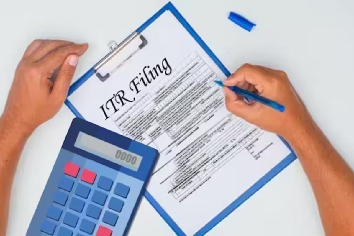 Financial Tasks Deadline August End: 31 अगस्त से पहले निपटा लें ये 4 बड़े वित्तीय काम, लेट हुए तो देना पड़ सकता है जुर्माना