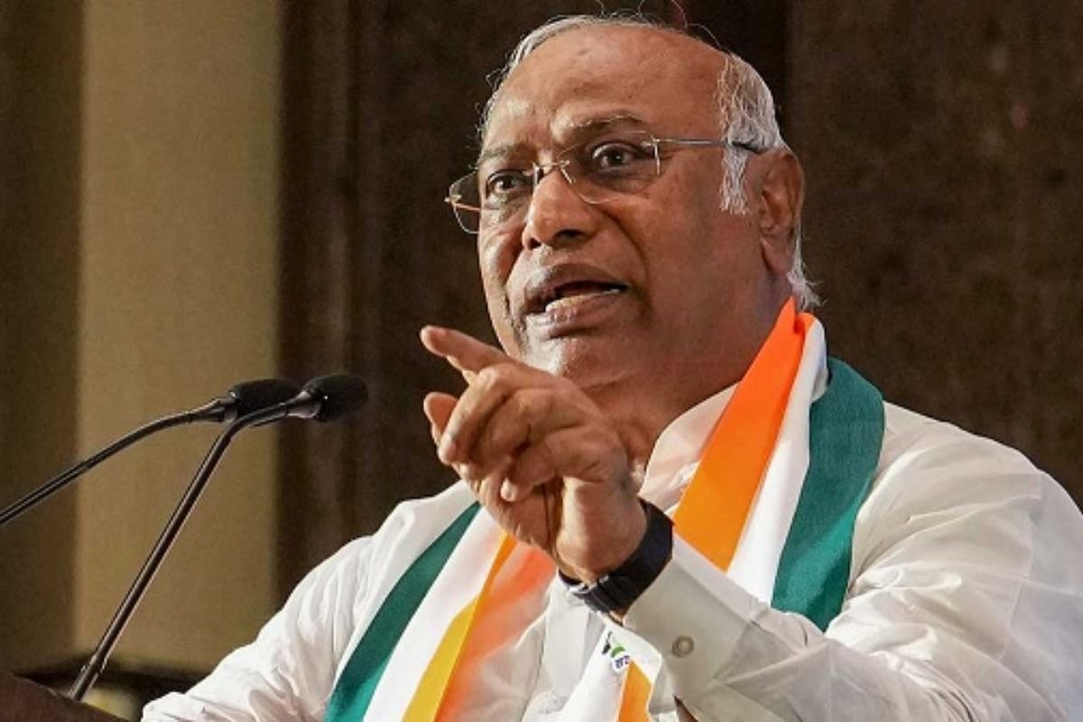 Kharge vs Malviya On Sugar Prices And E20 Policy: चीनी की बढ़ती कीमतों और E20 नीति पर सियासी घमासान, खरगे के आरोपों पर अमित मालवीय ने आंकड़ों से दिया जवाब