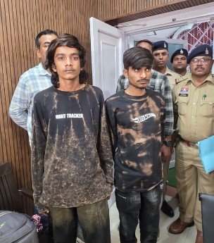 Raipur Crime: उरला की VR एकेडमी में लाखों की चोरी का खुलासा, 24 घंटे में दो आरोपी गिरफ्तार