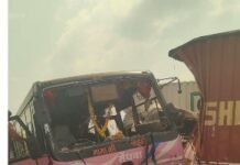 Manpur Accident:अजनार नदी ब्रिज पर भीषण सड़क हादसा, 4-5 वाहन आपस में भिड़े यात्री बस भी डिवाइडर से टकराई, 10-12 लोग घायल; बड़ा हादसा टला, हाईवे पर लंबा जाम Manpur Accident