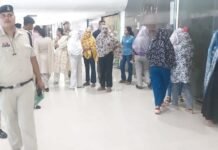 Durg. spa center: सूर्या मॉल में चल रहा था स्पा सेंटर, जब पुलिस पहुंची रह गए डंग, इस हालत में मिली युवतियां Durg. spa center:
