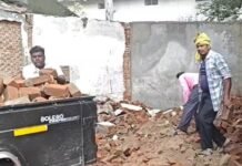 Betul News: APCCF के निरीक्षण के बीच ये कैसी मनमानी? जंगल की सुरक्षा छोड़ चौकीदार मलबा ढोते रहे, उड़नदस्ते की गाड़ी में लदी ईंटें Betul News
