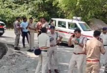 Sidhi Crime: छुहिया घाटी में उड़ीसा पुलिस टीम पर फायरिंग, 4 गाड़ियों में आए बदमाश NDPS आरोपी को छुड़ाकर ले भागे Sidhi Crime