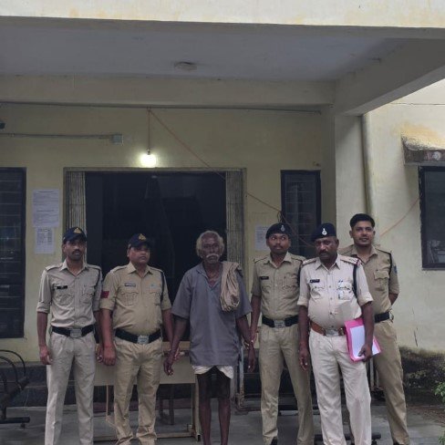 Betul News: खेत में मक्का-तुअर के बीच हो रही थी गांजे की खेती, 39 किलो 800 ग्राम गांजा जब्त; एक आरोपी गिरफ्तार