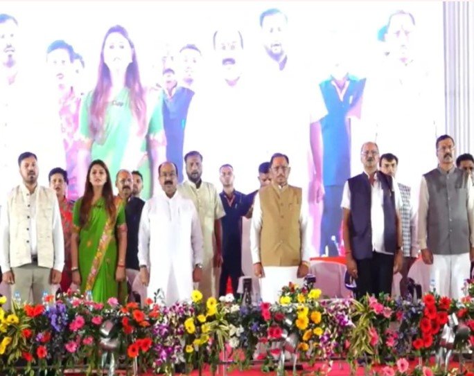 CG News: बीरगांव को 135 करोड़ के विकास कार्यों की सौगात, CM साय ने की कई घोषणाएं; आवासीय पट्टे के लिए होगा सर्वे