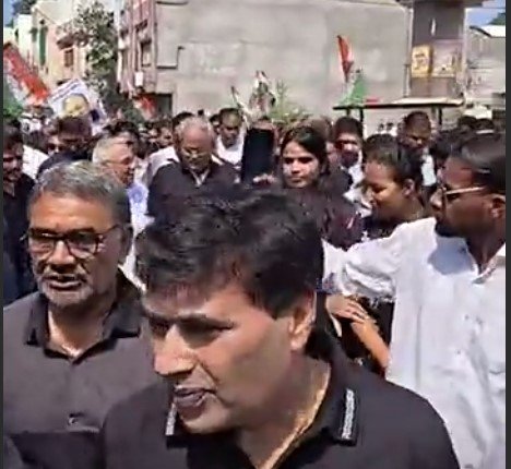 Congress Protest: ज्ञानेश कुमार के इस्तीफे की मांग पर कांग्रेस का प्रदर्शन, कई जिलों में कलेक्ट्रेट घेराव