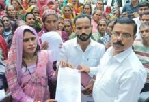 Khandva News: शराब माफिया के खिलाफ महिलाओं का मोर्चा, धमकी और विवाद के बाद प्रशासन से सुरक्षा की गुहार Khandva News