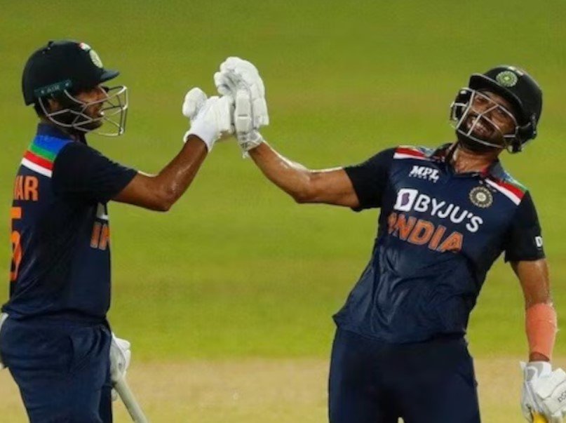 Indian Cricketer: प्रैक्टिस ग्राउंड से दीपक चाहर के 3 महंगे बैट चोरी, बोले- चोर से कहा होता तो पैसे दे देता!