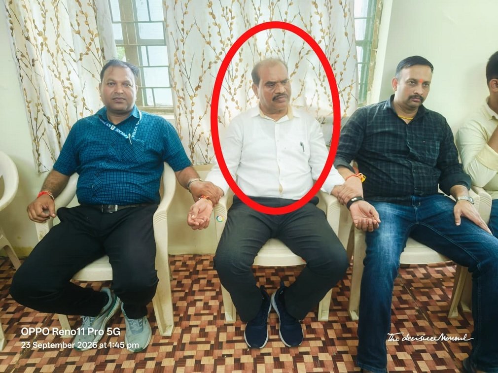 Khandva News: खंडवा में 55 हजार की रिश्वत मांगने का आरोप, 14 हजार लेते NVDA का उपयंत्री लोकायुक्त के हत्थे चढ़ा