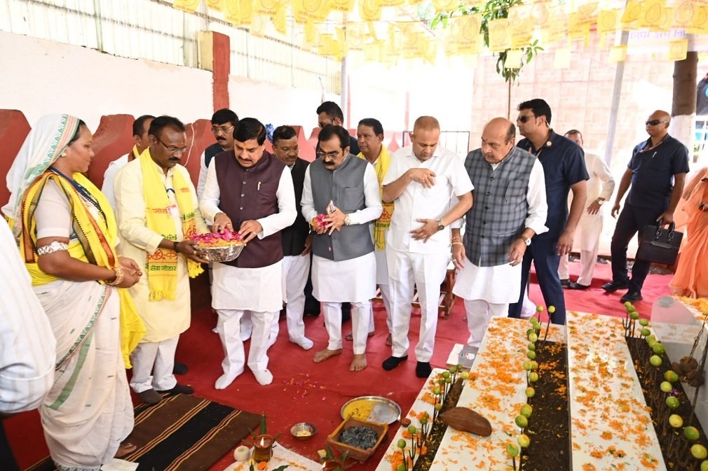 Jabalpur News: राजा शंकर शाह और राजा रघुनाथ शाह के बलिदान दिवस पर मुख्यमंत्री डॉ. मोहन यादव ने किया नमन