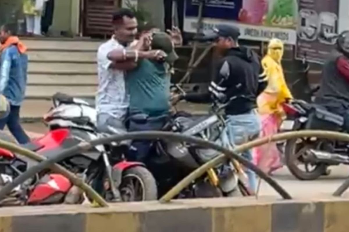 Jagdalpur Odisha Police Action: जगदलपुर में ओडिशा पुलिस का फिल्मी ड्रामा; पिस्टल तानकर इनामी हिस्ट्रीशीटर टुन्ना महाजन गिरफ्तार