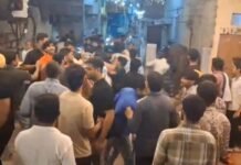 Gwalior Ganesh Festival Clash: ग्वालियर में गणेश महोत्सव का बैनर फाड़ने पर भारी बवाल, दो पक्षों में लात-घूंसे और बेल्ट चले