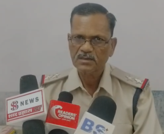 MP News: फोरलेन डिवाइडर से टकराई तेज रफ्तार बस, 35 यात्री घायल; 2 गंभीर इंदौर रेफर