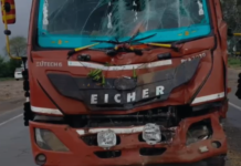 MP News: NH-719 पर फिर गोवंश बना हादसे की वजह, बस में पीछे से घुसा तेज रफ्तार कैंटर एक दर्जन से ज्यादा यात्री घायल