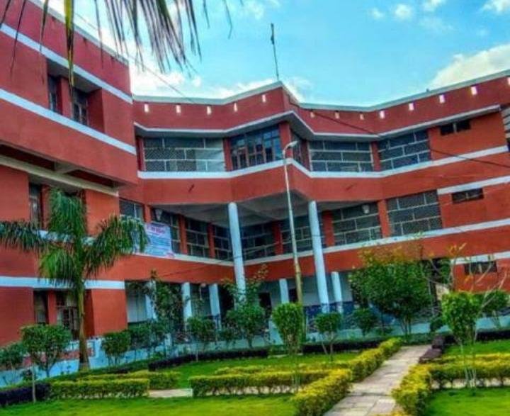 MP News: टीकमगढ़ में कलेक्टर का फर्जी आदेश बनाकर राजस्व रिकॉर्ड में हेरफेर की कोशिश, दो दोषियों को 5 साल की सजा