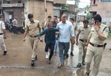 Kolar Police Ashoknagar Murder Case: पुरानी रंजिश में हत्या कर फरार चल रहे ₹10,000 के इनामी बदमाश को अशोकनगर पुलिस ने किया अरेस्ट