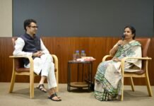 Aakhar Literary Event Raipur: ‘आखर’ कार्यक्रम में बस्तर की गूंज, लेखिका रजनी शर्मा बस्तरिया से हुआ गहरा साहित्यिक संवाद