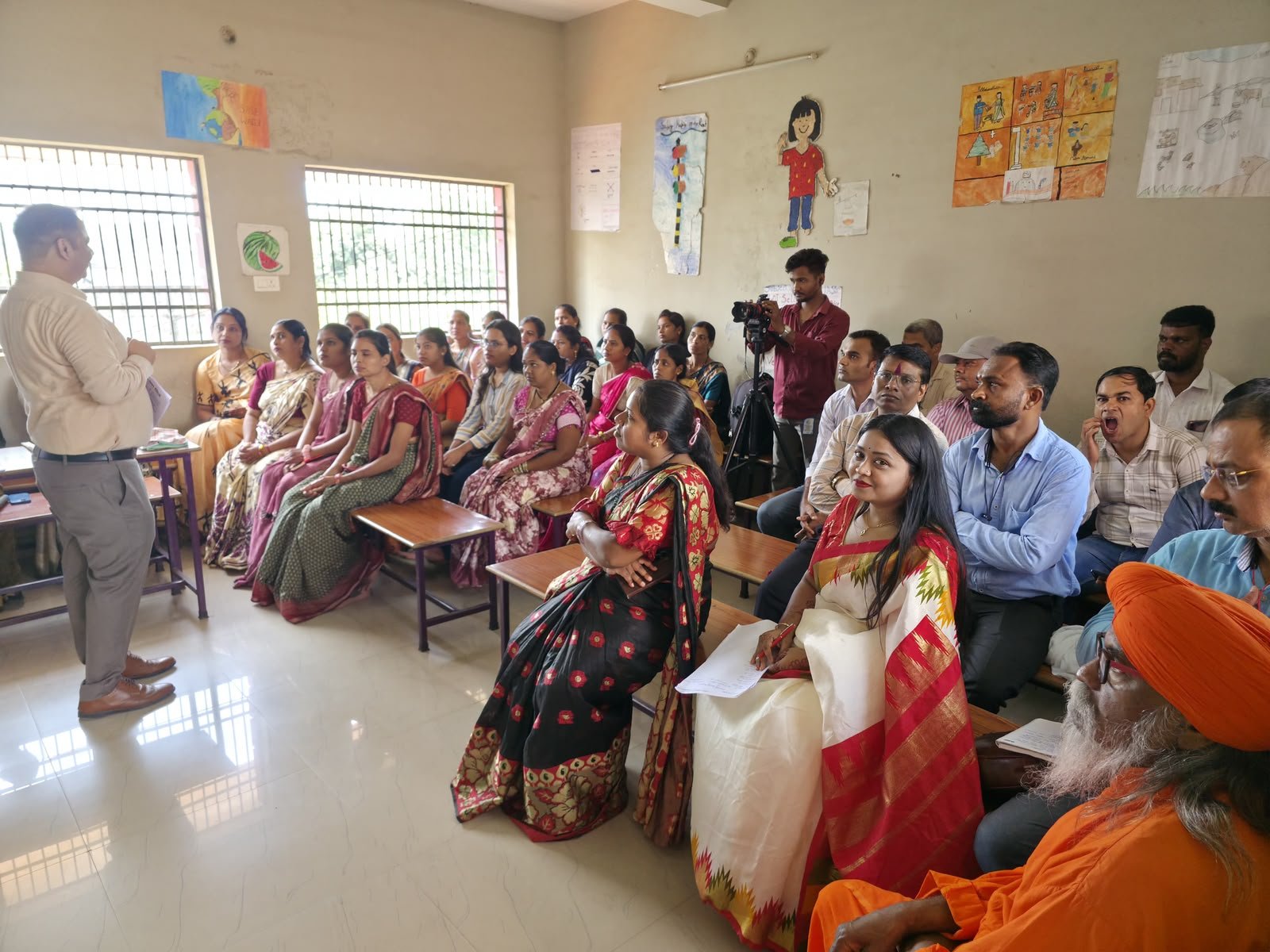 Parenting Training Program Raipur: केवल पढ़ाई से नहीं, भावनात्मक लगाव से तय होता है बच्चों का भविष्य: डॉ. सत्यजीत साहू