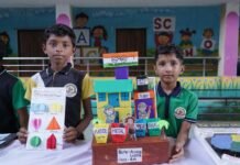 Mere Sapno Ka Bharat Sukma: ‘मेरे सपनों का भारत’ कार्यक्रम में बच्चों का हुनर, स्वामी आत्मानंद स्कूल में सजी प्रदर्शनी