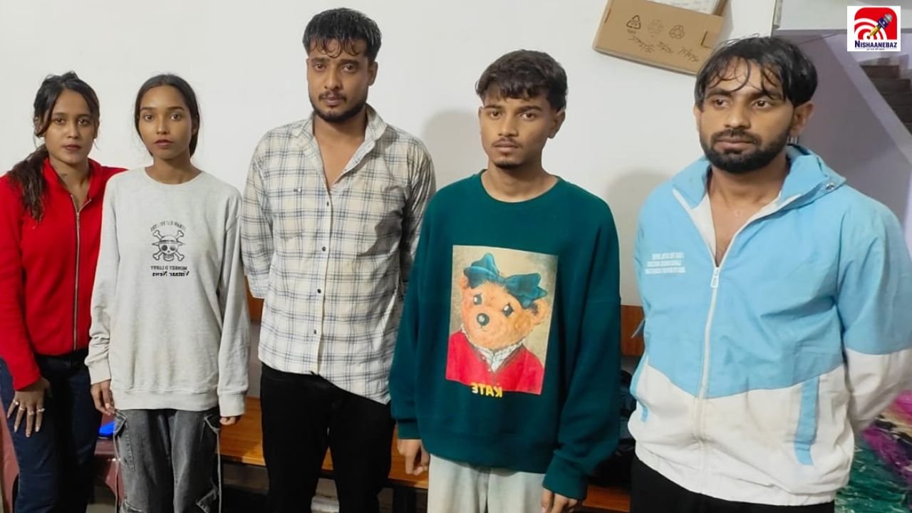 MP News: कान्हा किसली जा रहे थे 5 दोस्त, दनिया पुल पर बाढ़ में बह गई कार, पेड़ के सहारे बची 5 की जान