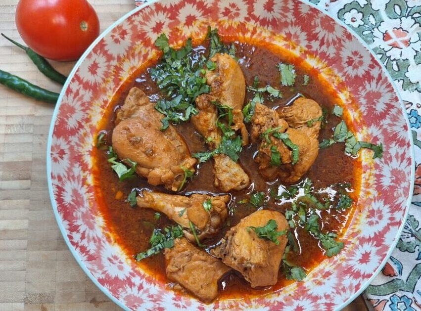 Recipe: देसी मसालों के साथ बनाएं छत्तीसगढ़ी स्टाइल चिकन करी, स्वाद ऐसा कि बार-बार बनाएंगे