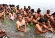 धर्म: पितृ पक्ष में भूलकर भी न करें ये 9 गलतियाँ, जीवन में आ सकती है भारी मुश्किलें