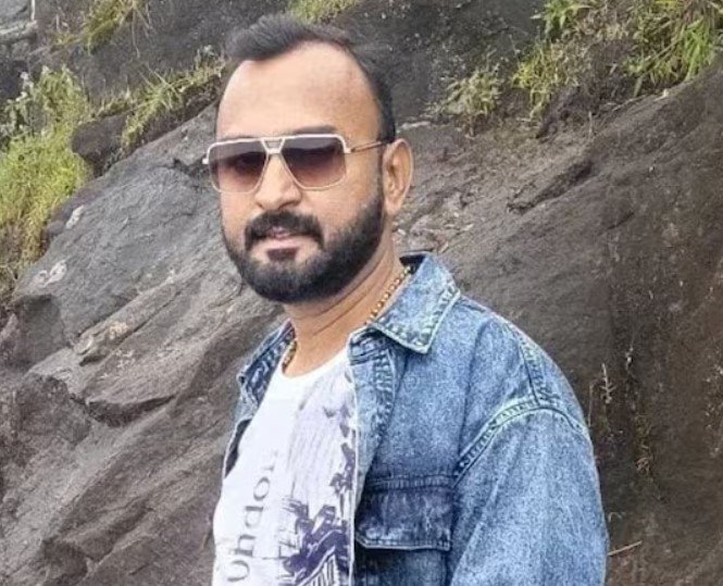 Gujarat News: किताब भूलने के बहाने बुलाया… फिर फ्लैट ले गया शिक्षक, नाबालिग छात्रा के आरोप से मचा हड़कंप