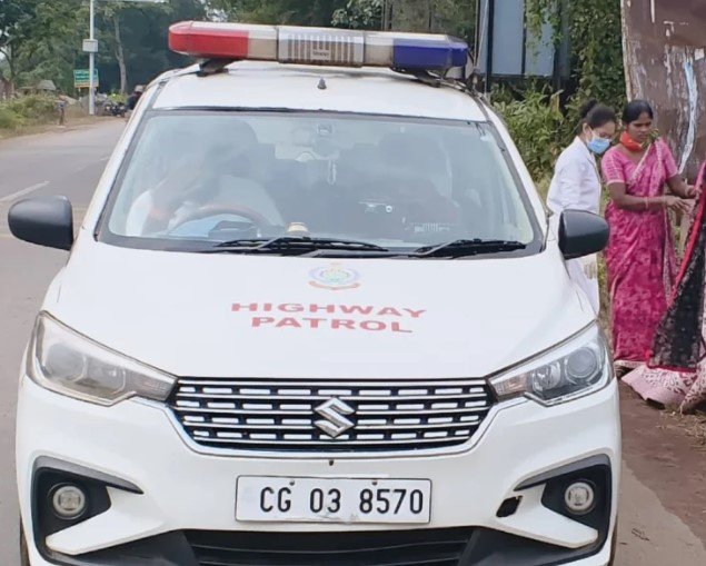 CG News: हाईवे किनारे गूंजी बच्चे की किलकारी, अचानक शुरू हुई प्रसव पीड़ा तो पेट्रोलिंग टीम ने संभाला मोर्चा