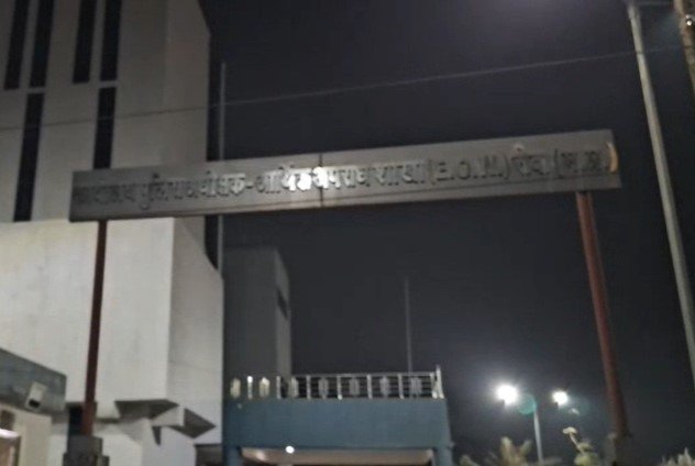 Rewa News: मनरेगा में बड़ा फर्जीवाड़ा! गौशाला बनी नहीं, 20 लाख से ज्यादा का भुगतान, EOW ने 6 लोगों पर दर्ज की FIR