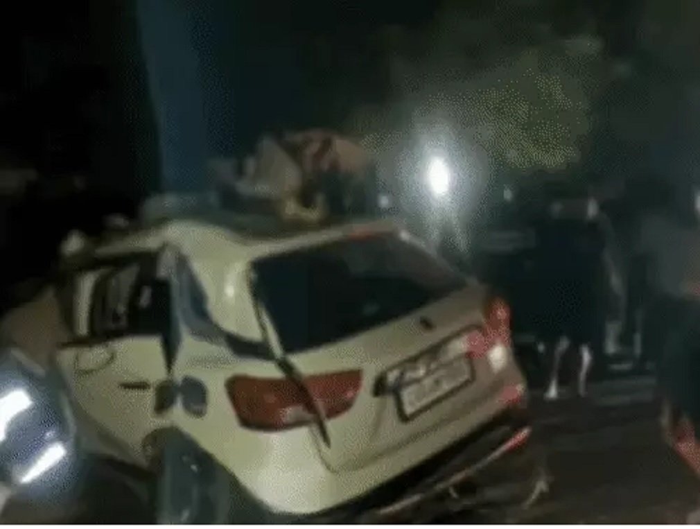 CG ACCIDENT: छत्तीसगढ़ में दो सड़क हादसे: पुलिसकर्मी समेत 3 की मौत, टक्कर के बाद दोनों आरोपी चालक फरार
