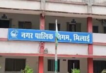 CG News: भिलाई में पेवर ब्लॉक काम पर विवाद, 8 सब इंजीनियरों पर जांच में जिम्मेदारी तय; 7 से 16 लाख की रिकवरी की तैयारी CG News