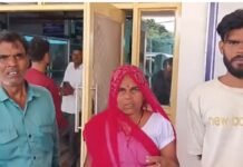 Tikamgarh News: युवक ने लगाए कमरे में बंद कर मारपीट के आरोप, डॉक्टर ओझा बोले – आरोप निराधार